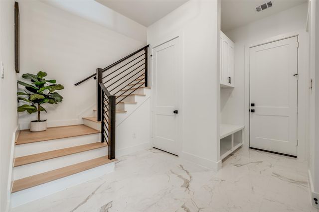 814 W 17th Street, Houston, TX 77008