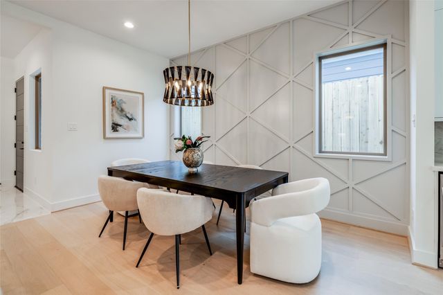 814 W 17th Street, Houston, TX 77008