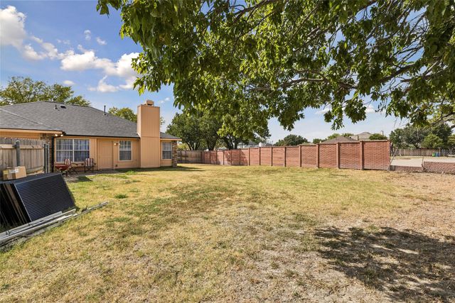 7048 Sample Drive, The Colony, TX 75056