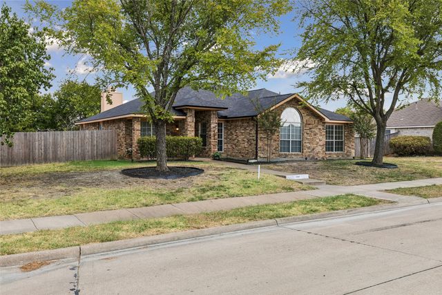 7048 Sample Drive, The Colony, TX 75056