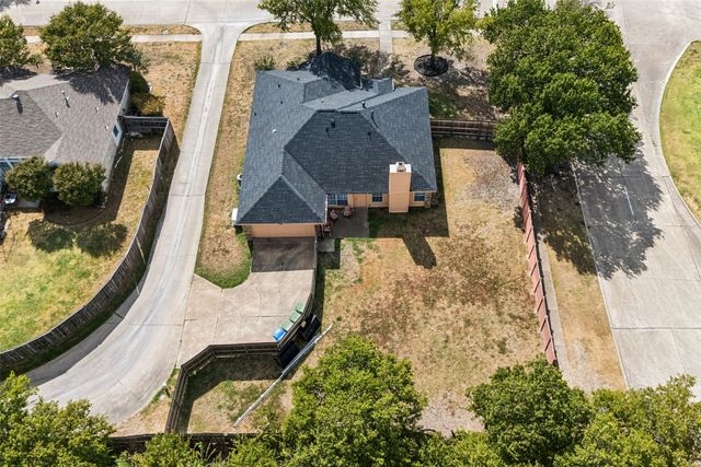 7048 Sample Drive, The Colony, TX 75056