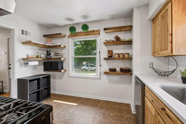 2704 Alabama Avenue S, Saint Louis Park, MN 55416