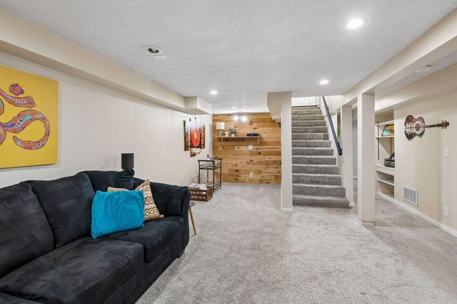 2704 Alabama Avenue S, Saint Louis Park, MN 55416