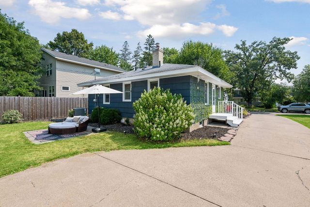 2704 Alabama Avenue S, Saint Louis Park, MN 55416