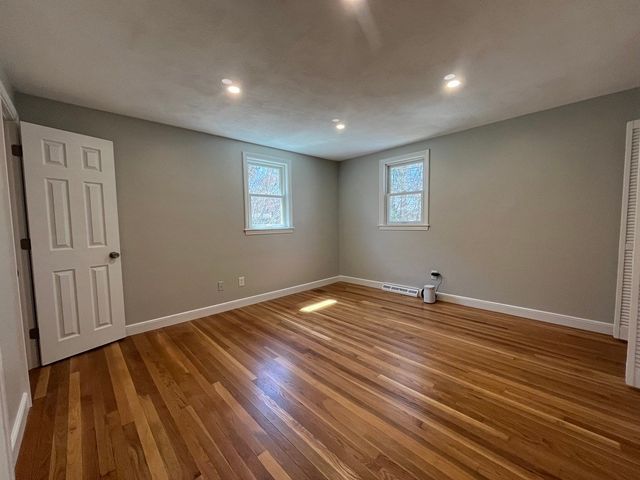 35 Wallace Rd, Wayland, MA 01778