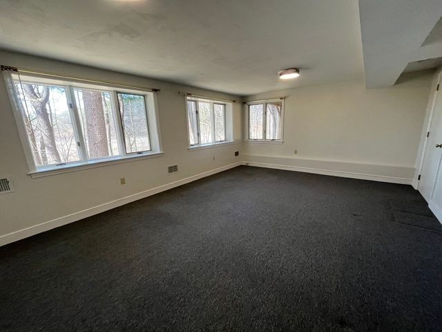 35 Wallace Rd, Wayland, MA 01778