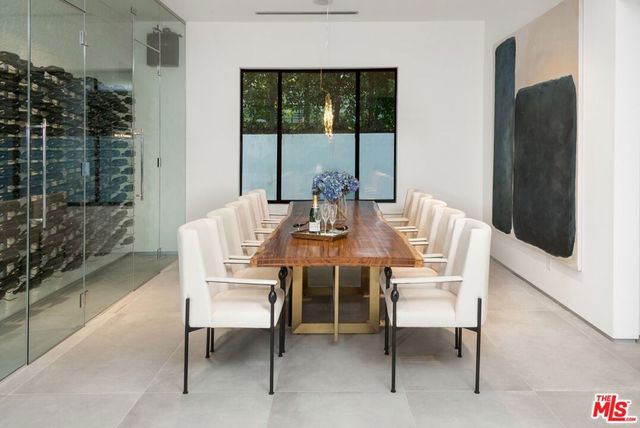 118 S CANYON VIEW Drive, Los Angeles, CA 90049