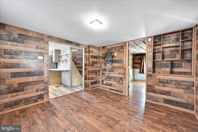 8 SPRUCE LN, Lebanon, PA 17046