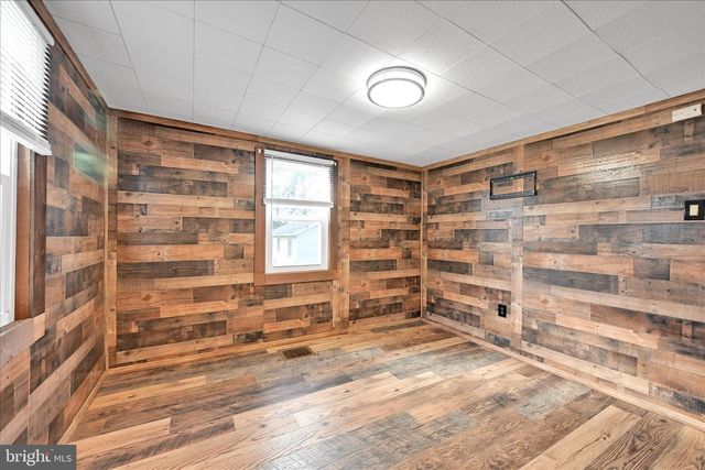 8 SPRUCE LN, Lebanon, PA 17046