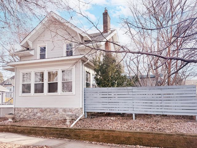 138 Moore Street, Saint Paul, MN 55104