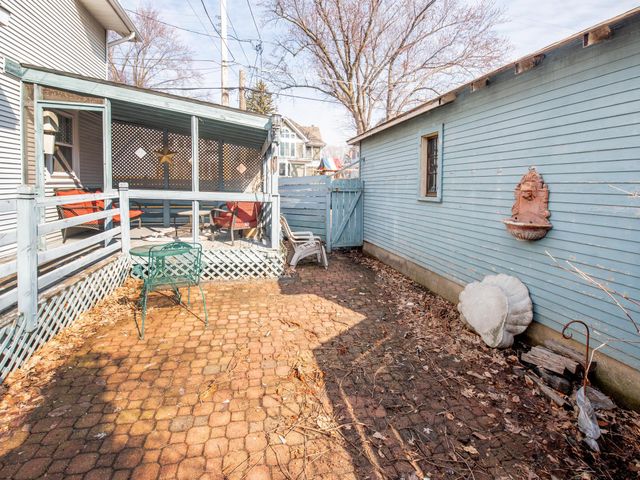 138 Moore Street, Saint Paul, MN 55104