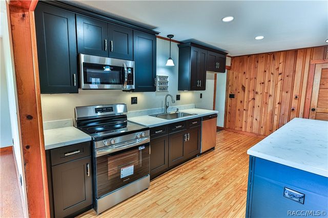 5617 Perch Drive S, Floral City, FL 34436