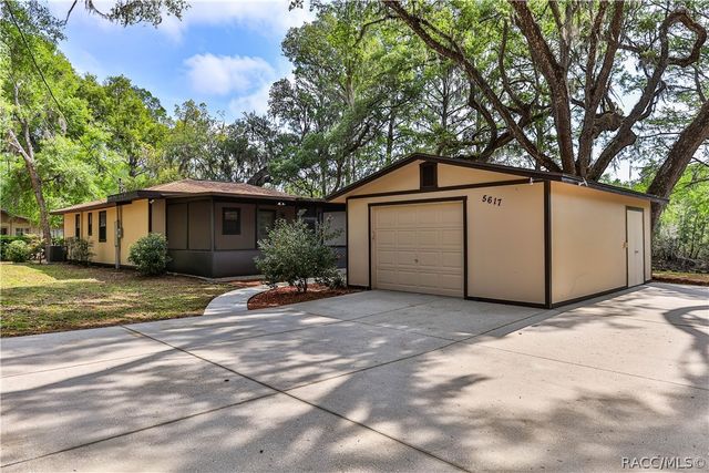 5617 Perch Drive S, Floral City, FL 34436