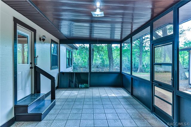 5617 Perch Drive S, Floral City, FL 34436