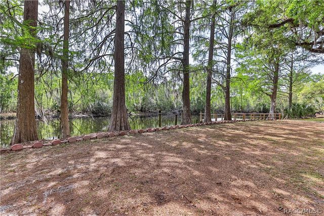 5617 Perch Drive S, Floral City, FL 34436