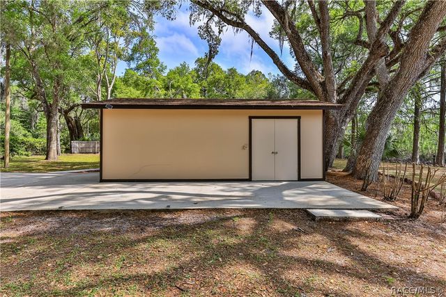 5617 Perch Drive S, Floral City, FL 34436