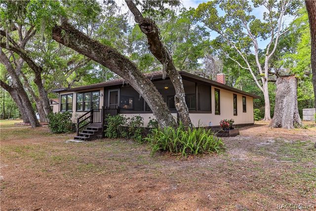 5617 Perch Drive S, Floral City, FL 34436