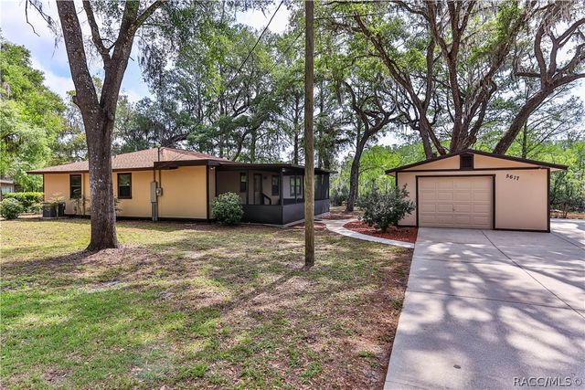 5617 Perch Drive S, Floral City, FL 34436