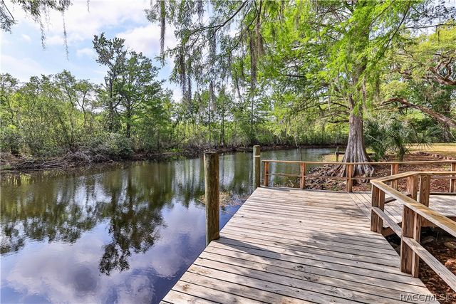 5617 Perch Drive S, Floral City, FL 34436