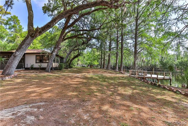 5617 Perch Drive S, Floral City, FL 34436