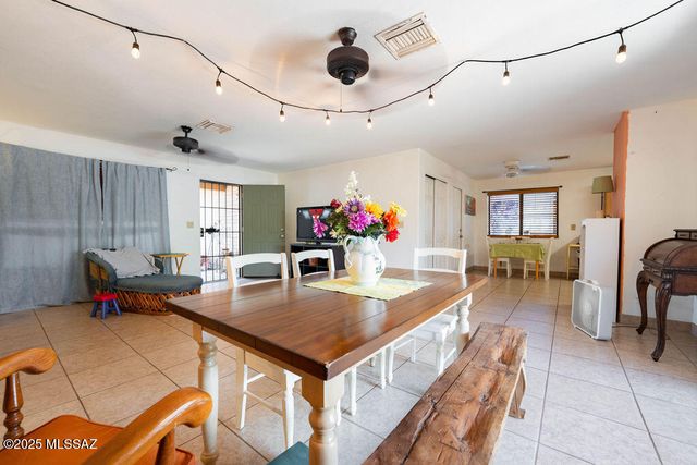 15742 N Starboard Drive, Tucson, AZ 85739