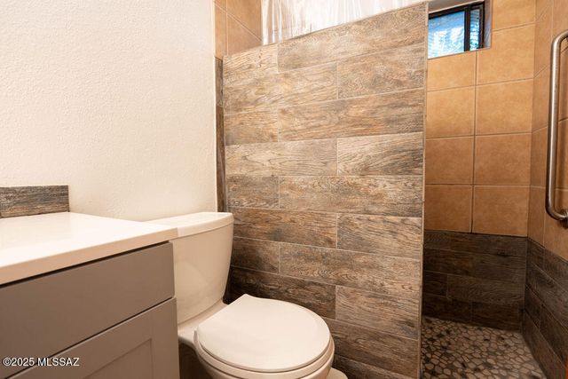 15742 N Starboard Drive, Tucson, AZ 85739