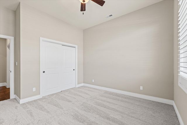 1704 LINKSIDE DR, Columbia, MO 65201