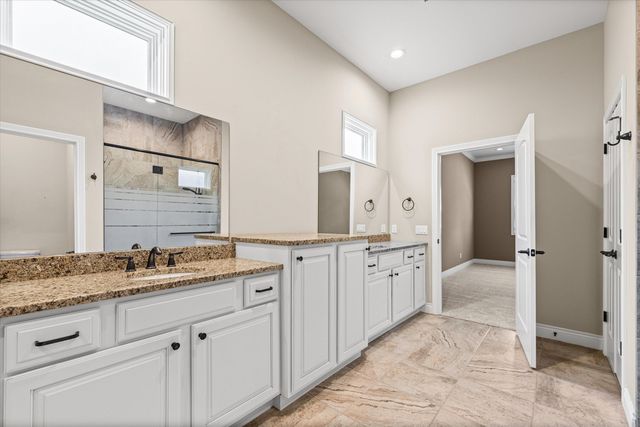 1704 LINKSIDE DR, Columbia, MO 65201