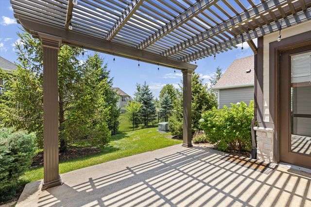 1704 LINKSIDE DR, Columbia, MO 65201