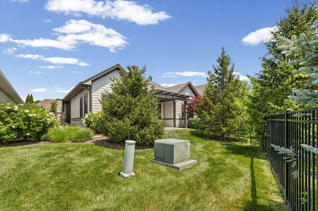 1704 LINKSIDE DR, Columbia, MO 65201
