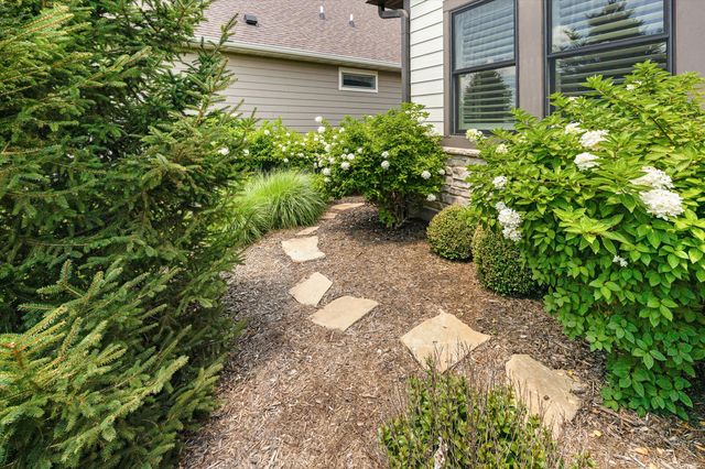 1704 LINKSIDE DR, Columbia, MO 65201