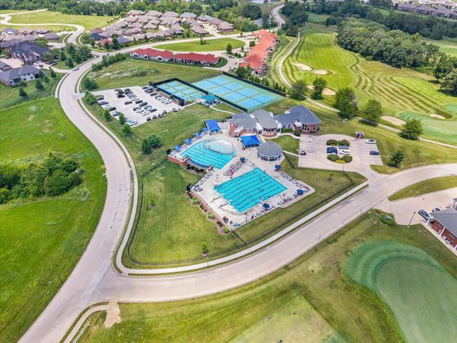 1704 LINKSIDE DR, Columbia, MO 65201