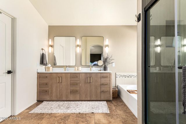 1680 E SHEFFIELD Avenue, Chandler, AZ 85225