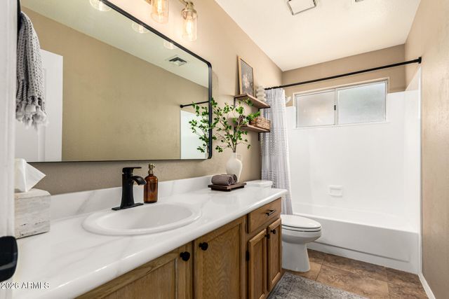 1680 E SHEFFIELD Avenue, Chandler, AZ 85225