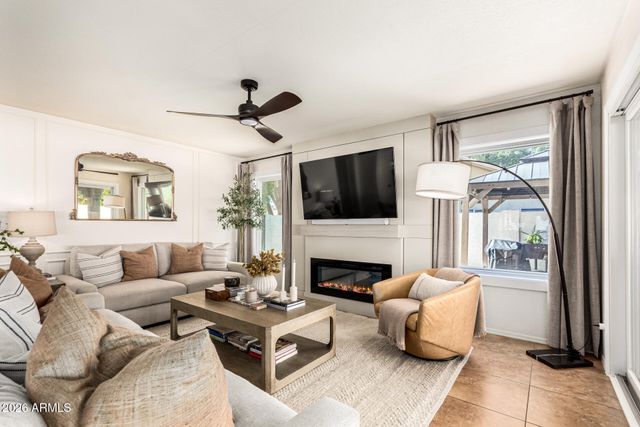 1680 E SHEFFIELD Avenue, Chandler, AZ 85225