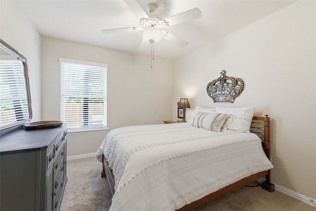 800 Silverthorne Drive, Burleson, TX 76028