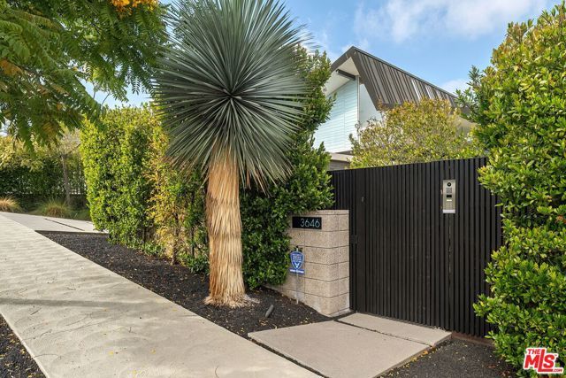 3646 Inglewood Boulevard, Los Angeles, CA 90066
