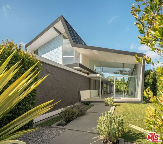3646 Inglewood Boulevard, Los Angeles, CA 90066