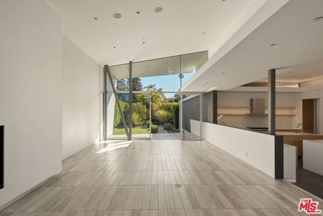 3646 Inglewood Boulevard, Los Angeles, CA 90066