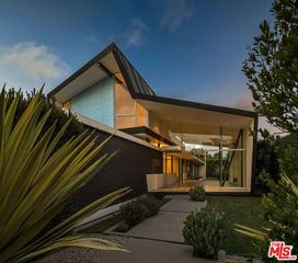 3646 Inglewood Boulevard, Los Angeles, CA 90066