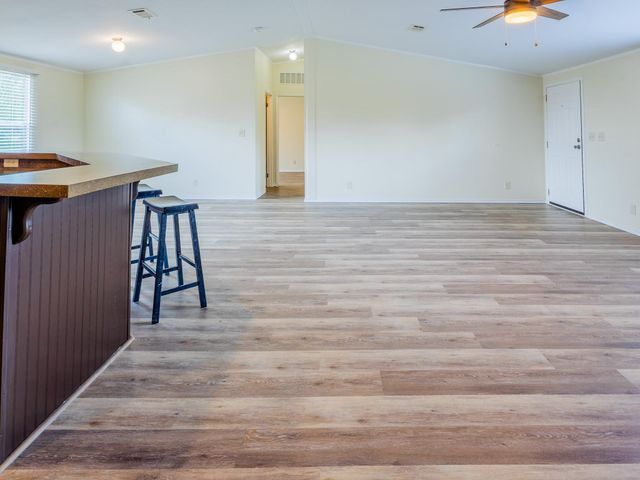 882 County Road 404, Bay City, TX 77414