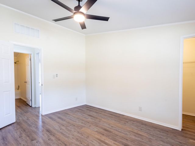 882 County Road 404, Bay City, TX 77414