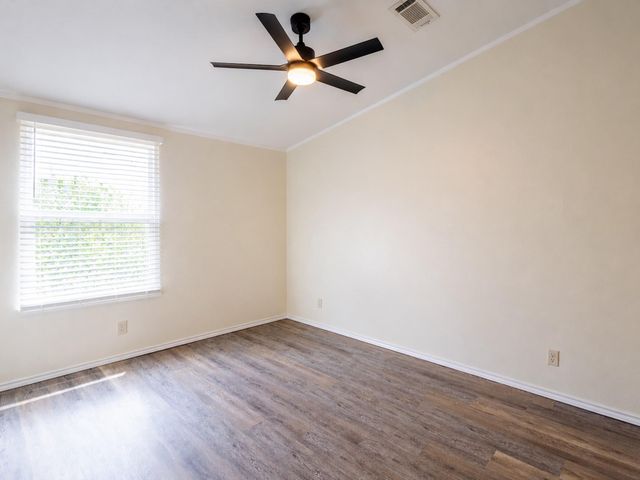 882 County Road 404, Bay City, TX 77414