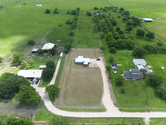 882 County Road 404, Bay City, TX 77414