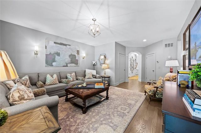 270 Dawson Drive, Woodstock, GA 30188