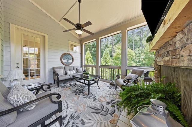 270 Dawson Drive, Woodstock, GA 30188