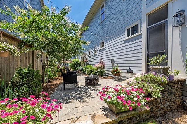 270 Dawson Drive, Woodstock, GA 30188