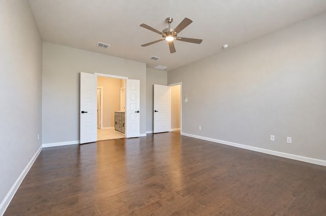 10208 Hanks Creek Road, Fort Worth, TX 76126