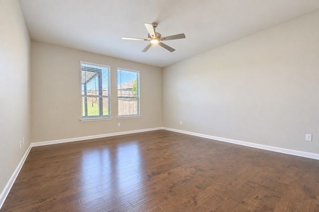 10208 Hanks Creek Road, Fort Worth, TX 76126