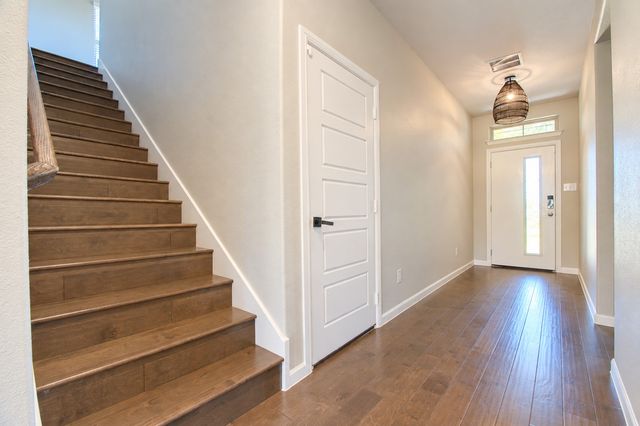 10208 Hanks Creek Road, Fort Worth, TX 76126